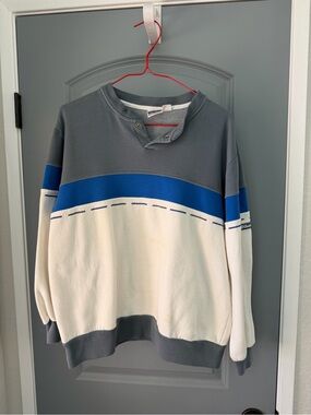 Wilson Men's Gray/Blue/Cream Colorblock Crewneck Sweater